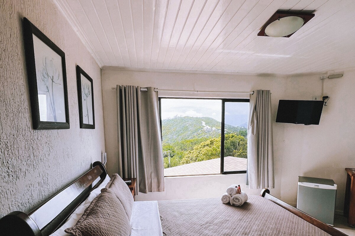 Family Triple Room, 1 Double Bed with Sofa bed | WiFi (free), bed sheets