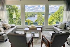 Smart TV, fireplace, video games, table football