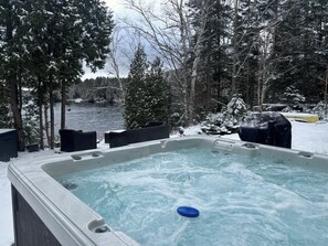 Bain à remous extérieur