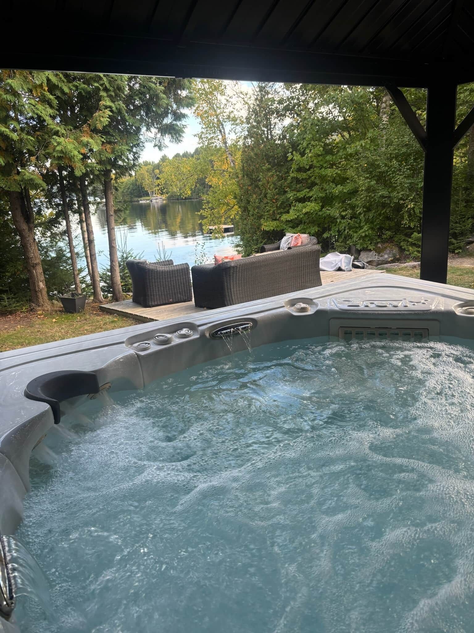 Bain à remous extérieur