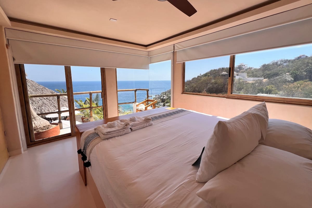 Deluxe Room, Ocean View