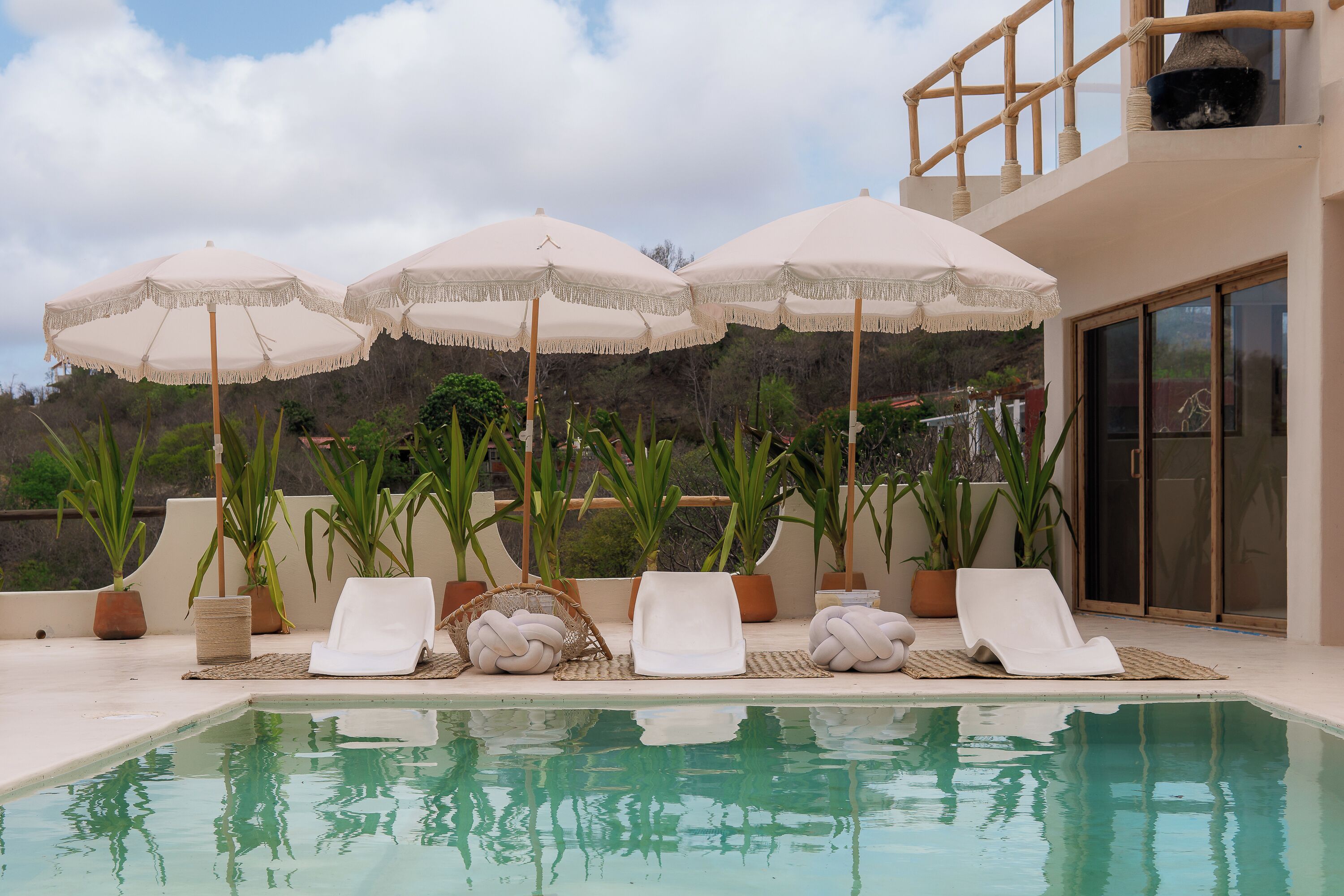 المنشأة من الخارج