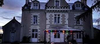 Friendly group accommodation for 15 people