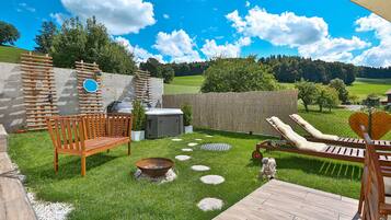 Romantic Cottage, 1 Bedroom, Hot Tub, Valley View | Terrace/patio