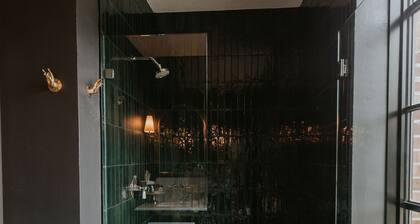 Boutique Hotel - The Hatchery on the river