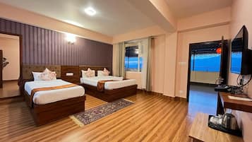 Family Room | 1 bedroom, free WiFi