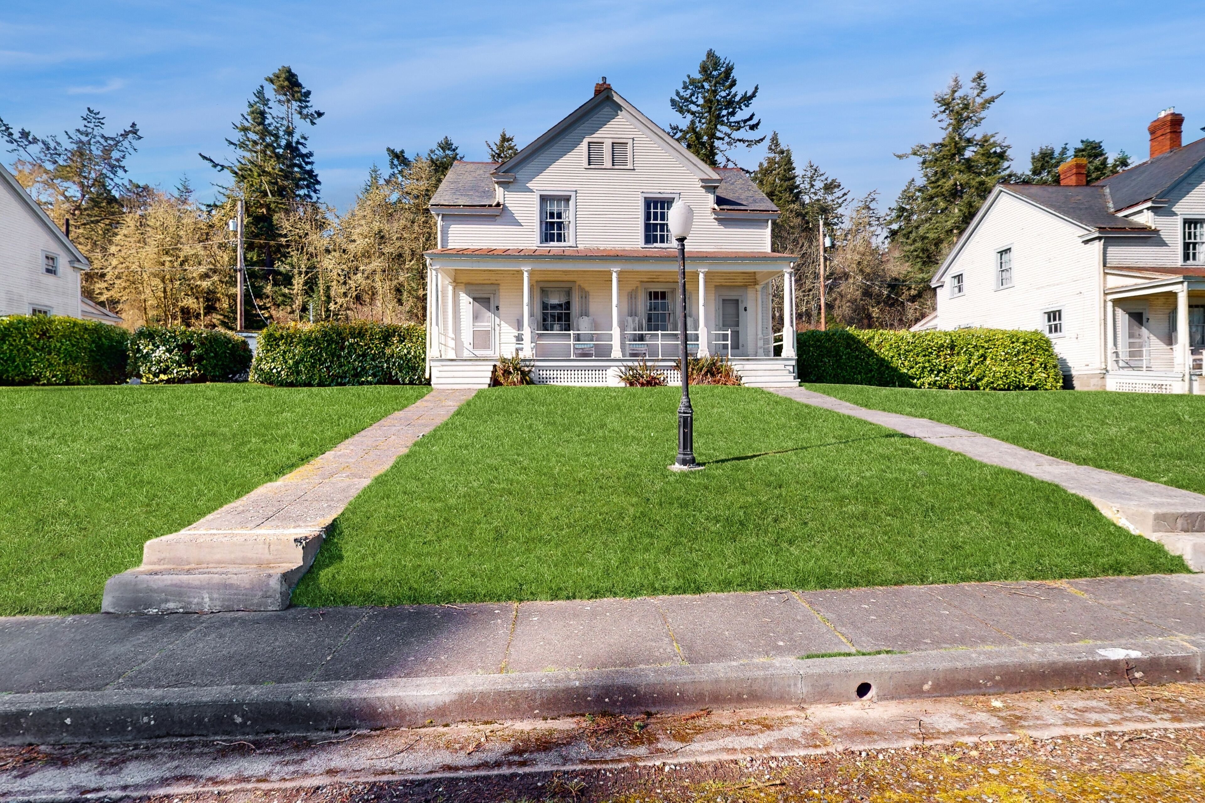 Water view home with porch & fireplace, walk to Fort Casey SP & ferry