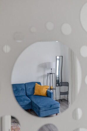 Basic-Haus | Wohnbereich | Fernseher