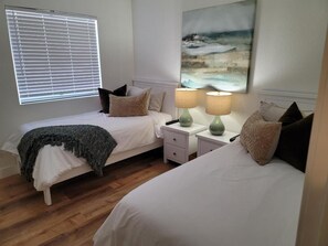 3 bedrooms, in-room safe, iron/ironing board, free WiFi