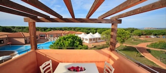Apartment in Vignola Mare near sandy beach