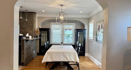 Beautiful Modern Home in CLE