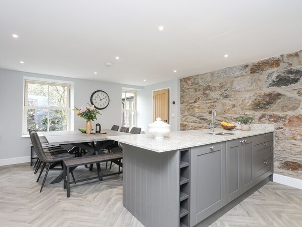 食器洗い機、調理器具と食器