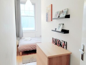 2 habitaciones, escritorio y wifi