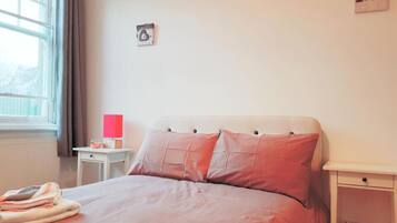 2 Schlafzimmer, Schreibtisch, WLAN