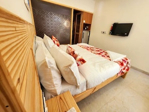 Deluxe Double Room | Individually furnished, iron/ironing board, free WiFi - OZIBA BEACH RESORT (Arambol)