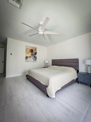 3 Schlafzimmer, Bügeleisen/Bügelbrett, Reisekinderbett, WLAN