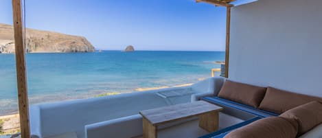 GERONTAS Suite Sea View with Outdoor Jacuzzi | Terrace/patio