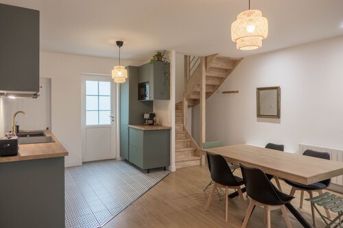 Maison Avec Extérieur à 2 pas du Centre : 3 Chambres - 3 Salles de Bain - 6 Pers