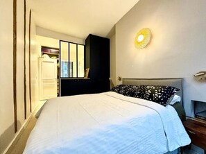 2 quartos, ferros/tábuas de passar roupa, Wi-Fi, roupa de cama