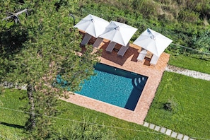Piscine extérieure, piscine chauffée