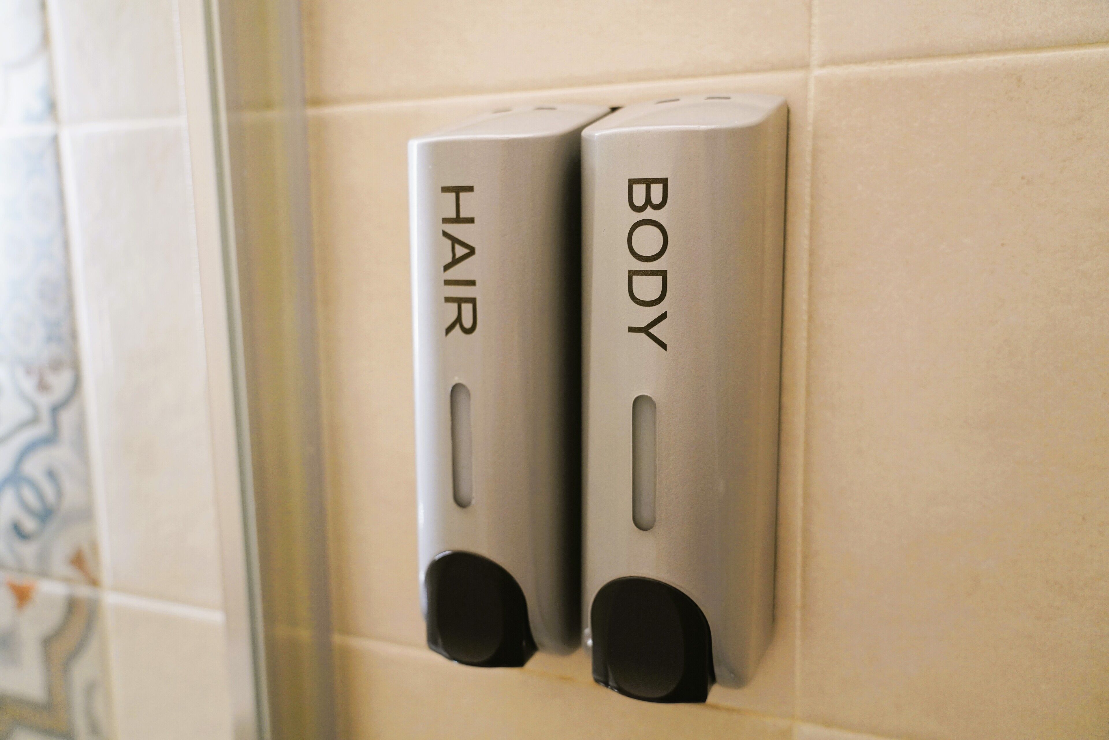 Bathroom amenities