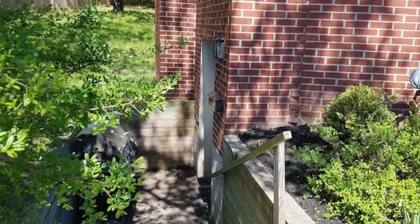 A little piece of Home, Cornell/IC 1 Brm Apt