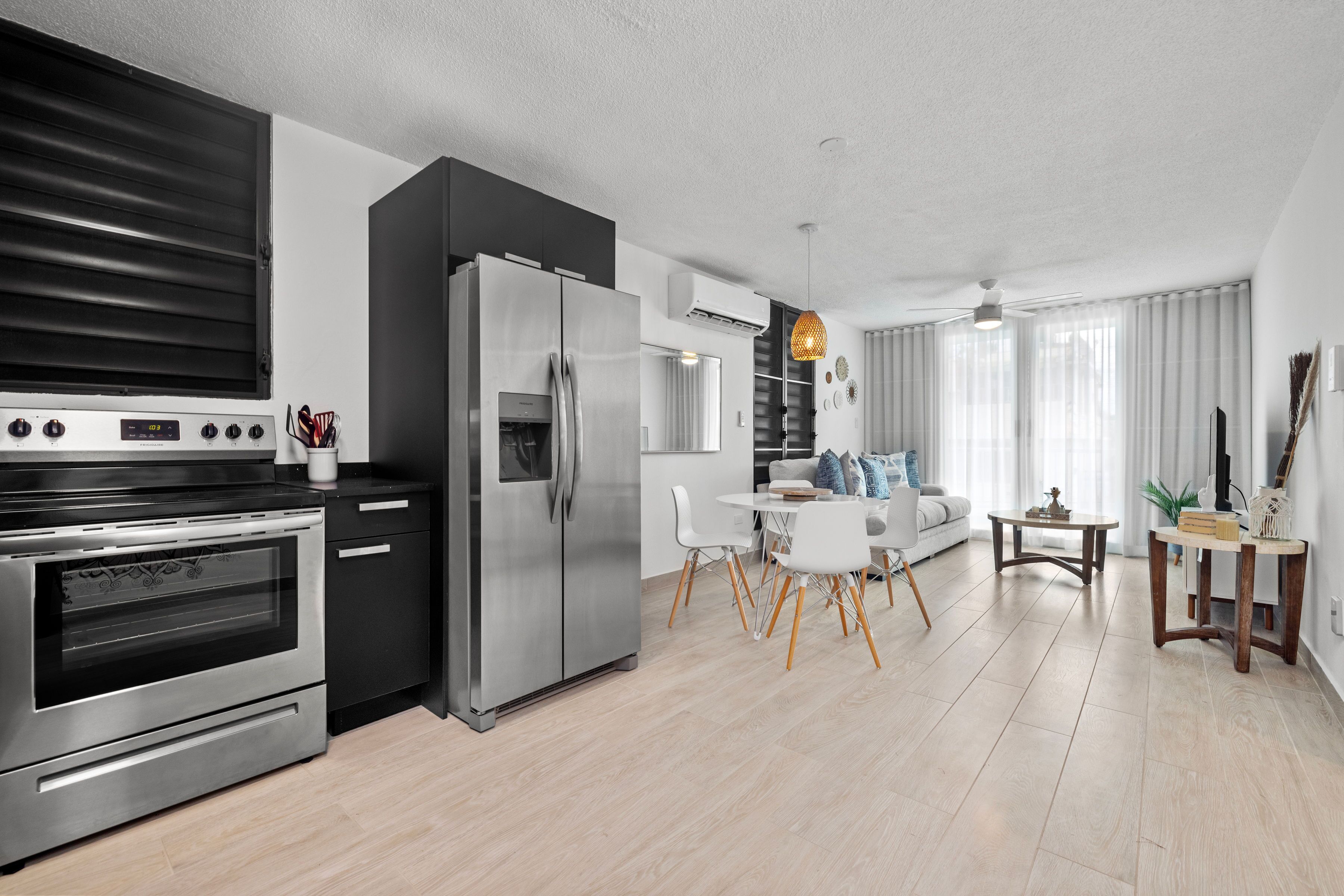 Fridge, microwave, oven, coffee/tea maker