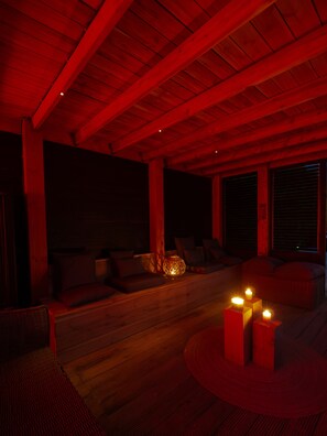 Interior - Luxe villa in nature with sauna and jacuzzi 9pers (Zeewolde)