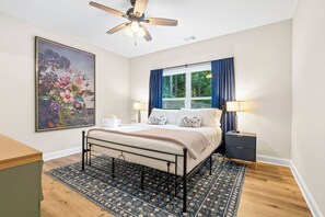 3 chambres, bureau, fer et planche à repasser, Wi-Fi gratuit