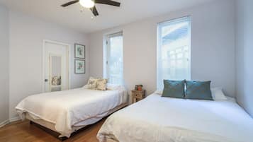 2 bedrooms, iron/ironing board, WiFi, bed sheets