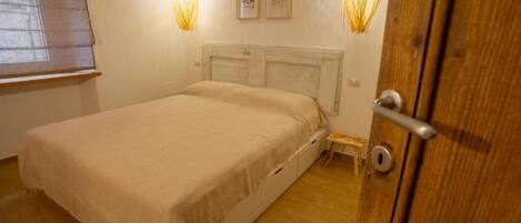 2 多间卧室、旅行婴儿床、免费 WiFi