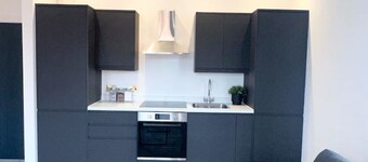 Apt 2, 15 West Street