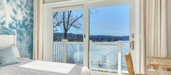 Sleeps 16! Lake, Dock, Hot Tub, Deck, Fire Pit, Grill