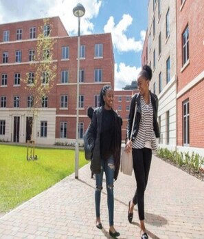 Exterior - Cosy Flat in Maritime Quarter - Pass the Keys (Swansea)