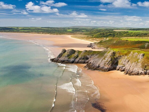 Beach - Cosy Flat in Maritime Quarter - Pass the Keys (Swansea)