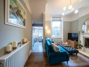 Smart TV, monitor de computadora y impresora 