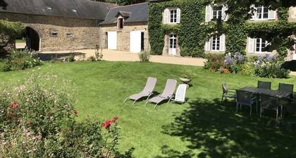 Charming manor house among peaceful surroundings