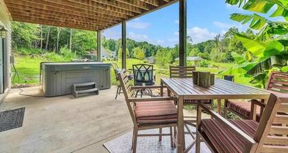 Smith Mountain Lake Waterfront Retreat w/ Hot Tub, Pool Table, & Games