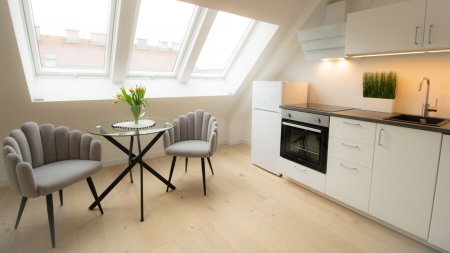 Stylish & Modern Apartment