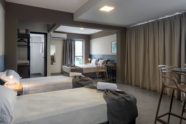 Master Suite | Individually furnished, desk, free WiFi, bed sheets