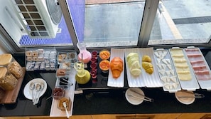 Free daily buffet breakfast