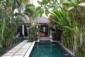 Pool - Villa Cantik Baik&Bagus in the heart quite and luxury Umalas area (Kerobokan)