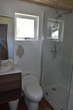 Toallas, jabón, papel de baño