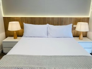 Apartment (905A) | Premium bedding, iron/ironing board, free WiFi, bed sheets