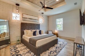 4 Schlafzimmer, Bügeleisen/Bügelbrett, kostenloses WLAN, Bettwäsche