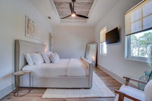 4 chambres, fer et planche à repasser, Wi-Fi gratuit, draps fournis