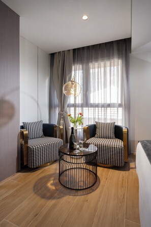 Living area - Allenbeach TLV- Apt Hotel-Adults only (Tel Aviv)