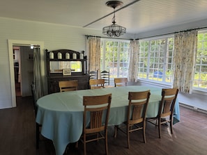 Dining - Historic Cottage on Mackinac Island (Mackinac Island)