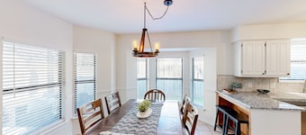Home close to Eagle Mountain Lake, pond & beach with patio, streaming, W/D, & AC