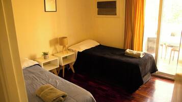 2 bedrooms, desk, iron/ironing board, WiFi